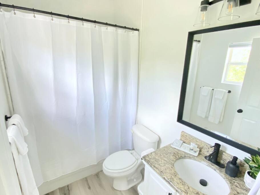 Sanctuary Gainesville Bright 2 Bedroom King Condo Exterior foto