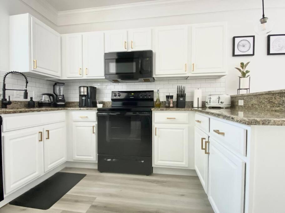 Sanctuary Gainesville Bright 2 Bedroom King Condo Exterior foto